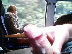 Szőke az ágyon, egy  ...