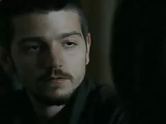 Gyönyörű nő ujjait s ...