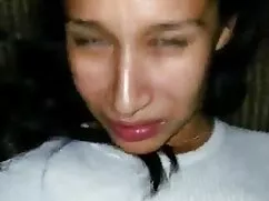Chloe csodálatos ját ...