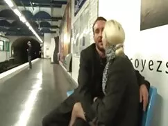 Leslie szexi kopott  ...