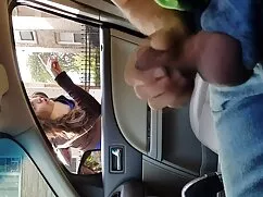 A barna hajú lány, m ...