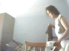 A barna hajú lány, n ...