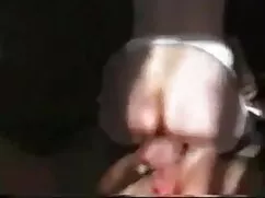 Gyönyörű, fiatal any ...